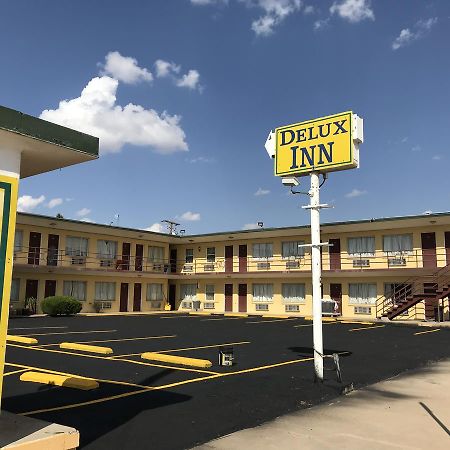 Deluxe Inn Midland Exterior photo